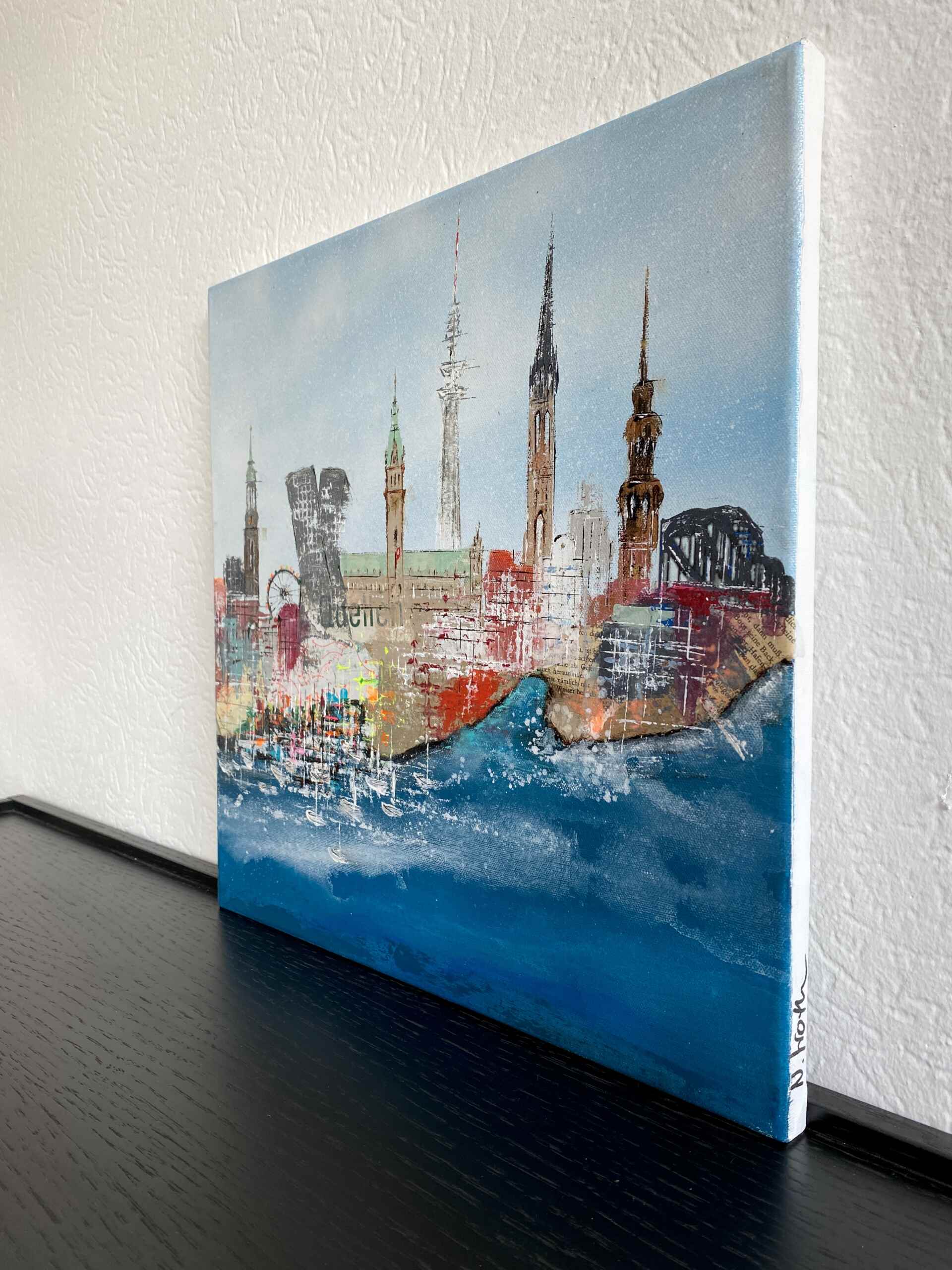 Side view of artwork "Inspiring Hamburg No 2” by Nina Groth