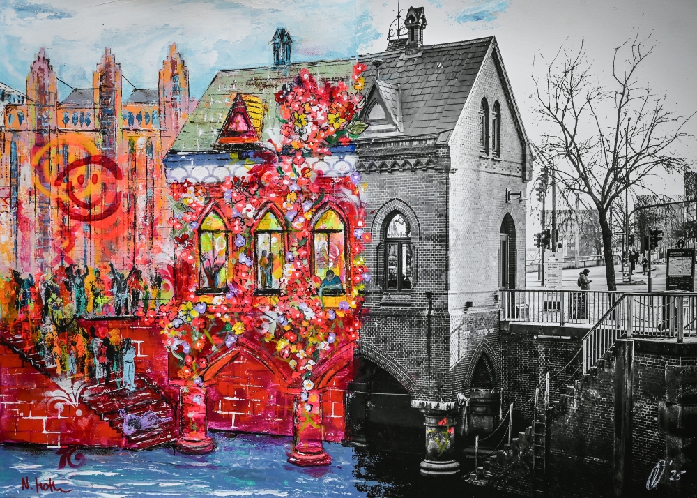 PAINT IT PRIDE: Fleetschlösschen von Nina Groth Künstlerisch bearbeitetes Bild des Fleetschlösschens in Hamburg, halb in Schwarz-Weiß-Fotografie, halb farbig gemalt – als Teil des Projekts PAINT IT PRIDE von Nina Groth.