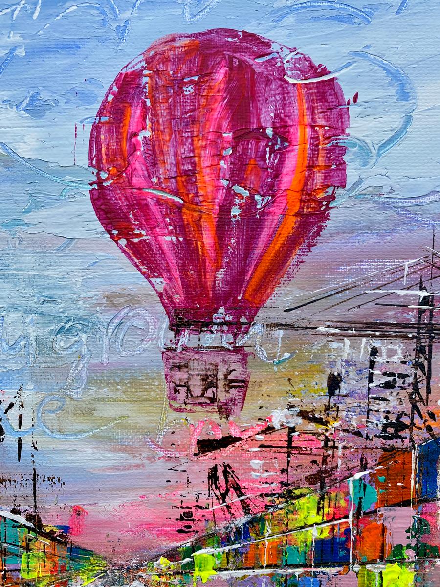 Steel & Sky – Rising Above II | Detail Heißluftballon und Hafenkräne Detail mit schwebendem Heißluftballon über Containerhafen und filigranen Hafenkränen aus der Serie Steel & Sky von Nina Groth.