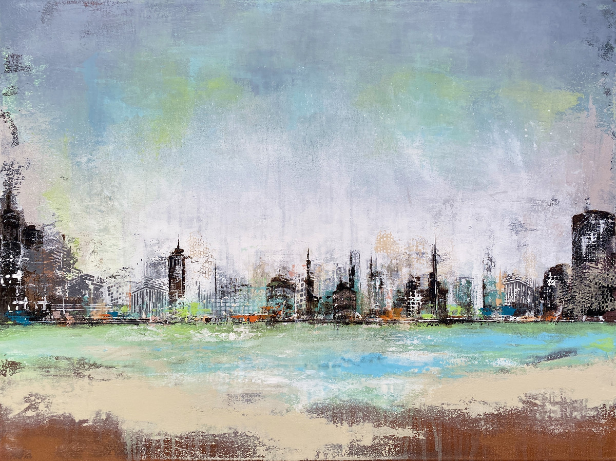 Einen Bogen spannen von Nina Groth, abstraktes Acrylgemälde in Blau- und Grüntönen mit angedeuteter Hamburger Skyline und atmosphärischer Wasserfläche.