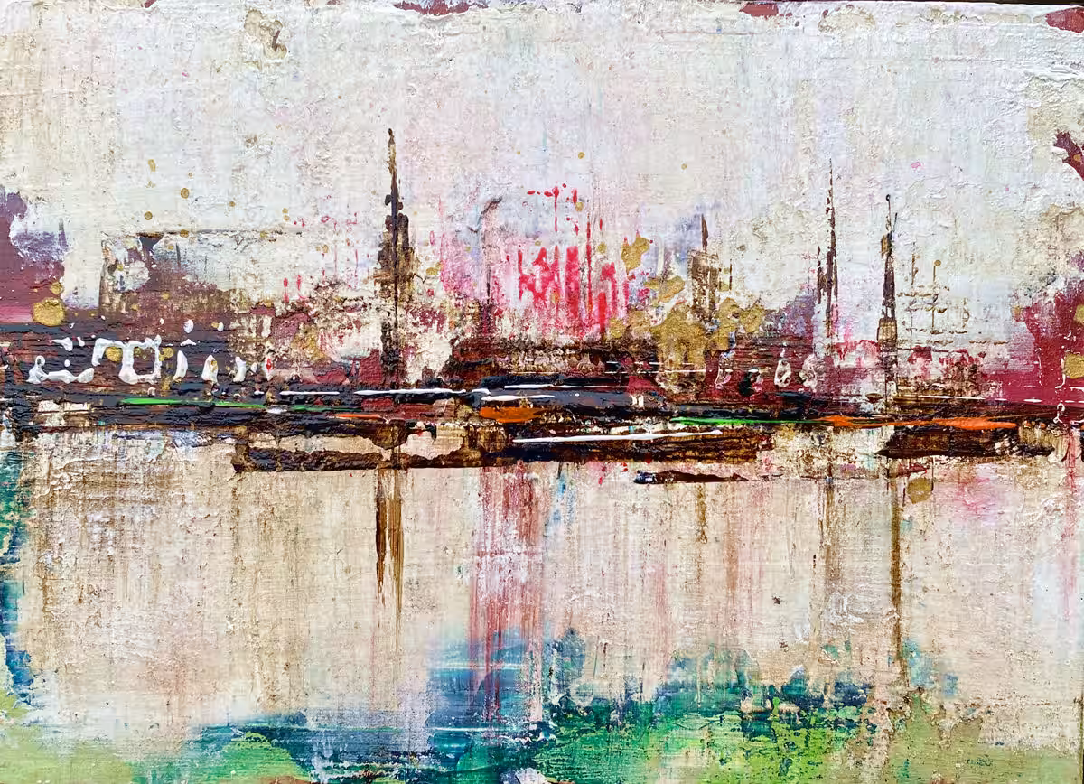 Mixed-Media-Original auf MDF – Stadtbild Materialstarkes Stadtbild auf MDF mit Spachtelstrukturen in Beige, Rot, Grün und Gold von Nina Groth.